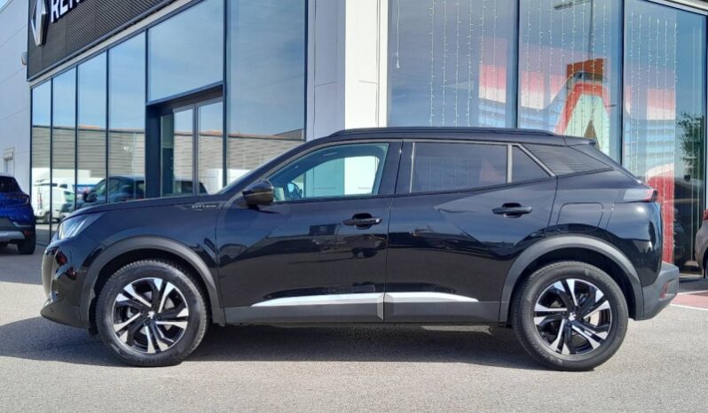 
								PEUGEOT 2008 complet									