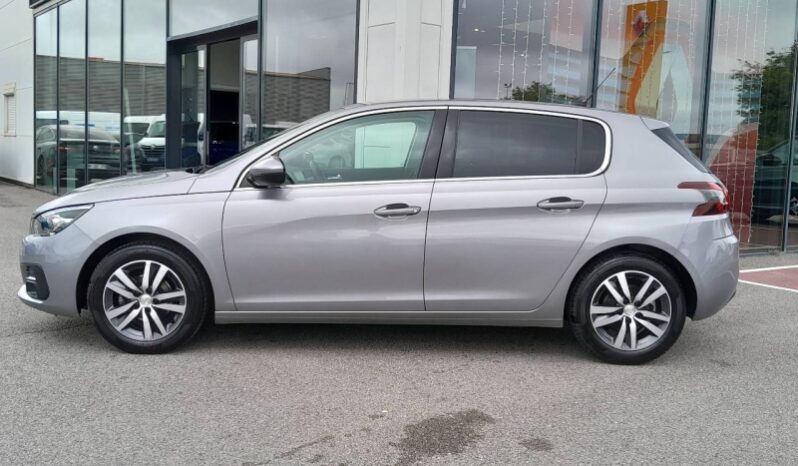 
								PEUGEOT 308 complet									