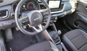 
									KIA Stonic complet								