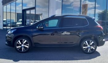 
									PEUGEOT 2008 complet								