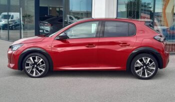 
									PEUGEOT 208 complet								