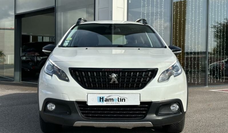 
								PEUGEOT 2008 complet									