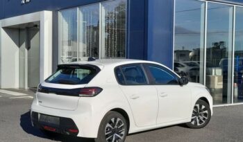 
									PEUGEOT 208 complet								