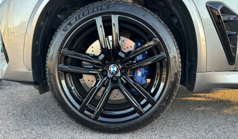 
								BMW X5 M complet									