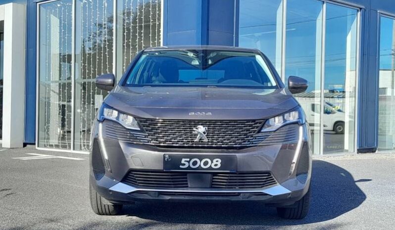 
								PEUGEOT 5008 complet									