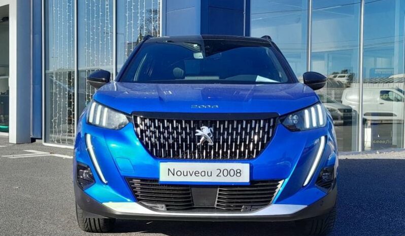 
								PEUGEOT 2008 complet									