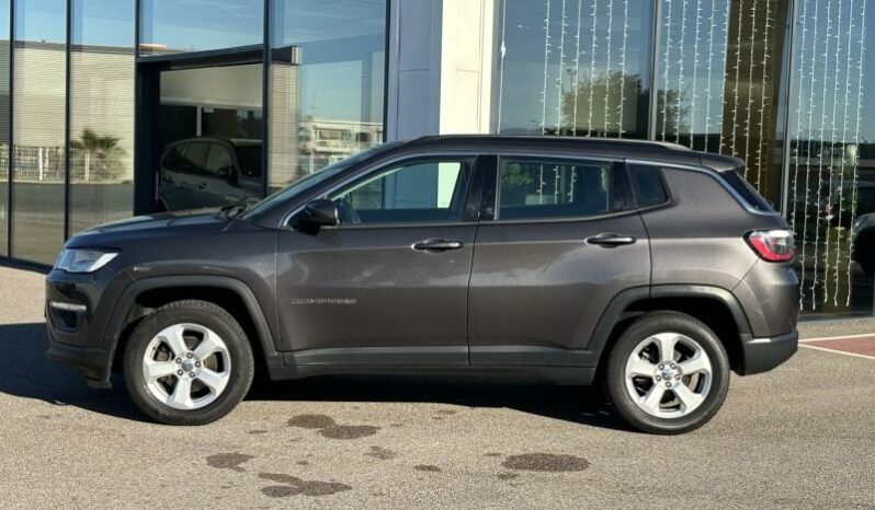 
								JEEP Compass complet									