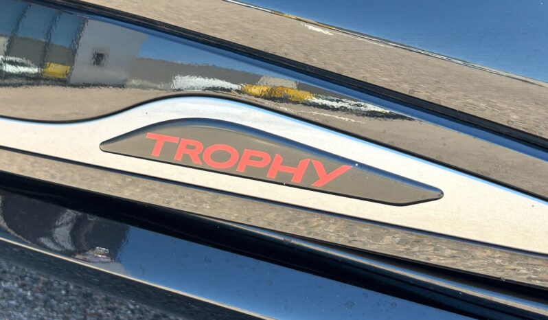 
								RENAULT CLIO IV complet									