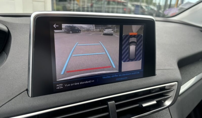 
								PEUGEOT 3008 complet									