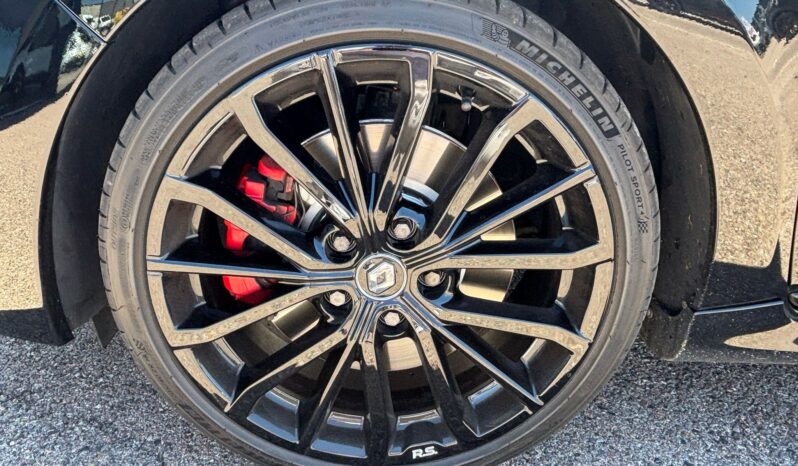 
								RENAULT CLIO IV complet									