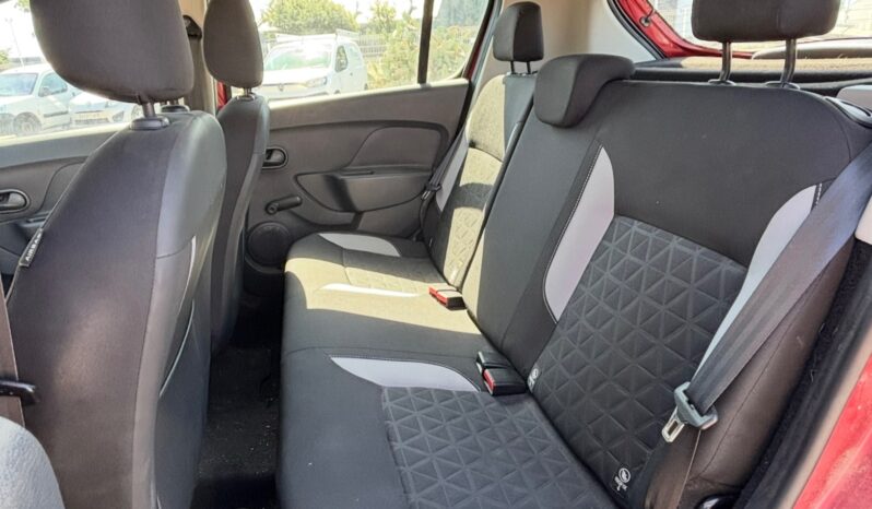 
								DACIA SANDERO complet									