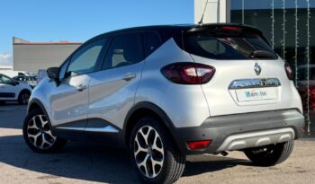 
									RENAULT CAPTUR complet								