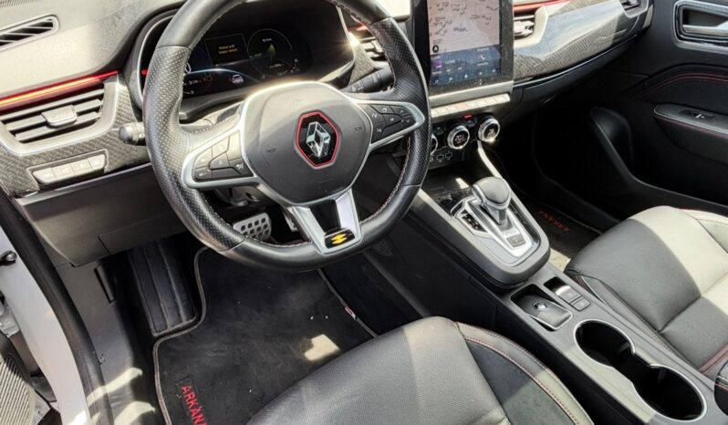 
								RENAULT ARKANA complet									