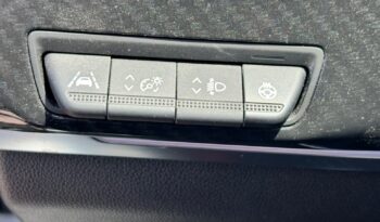 
									RENAULT ARKANA complet								