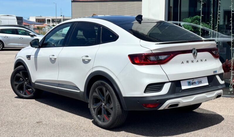 
								RENAULT ARKANA complet									