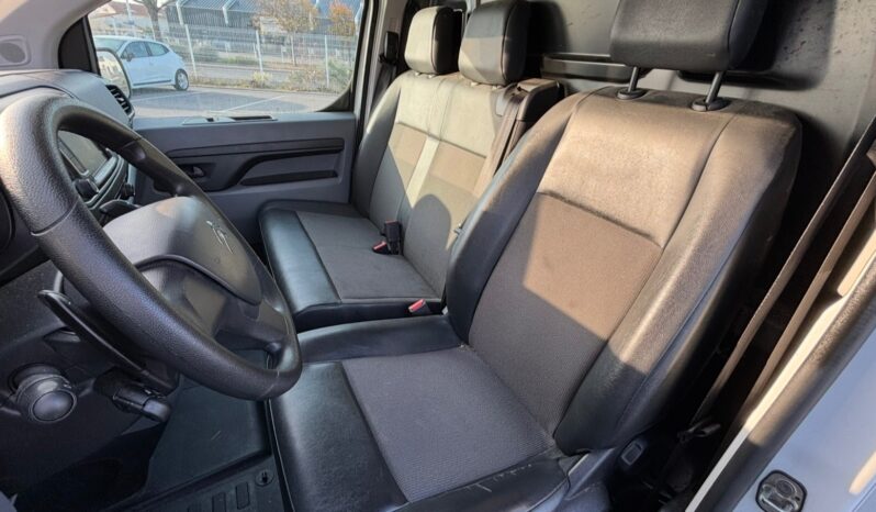 
								CITROEN JUMPY FOURGON complet									