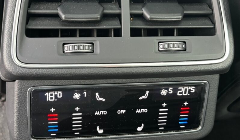 
								AUDI RS6 AVANT complet									