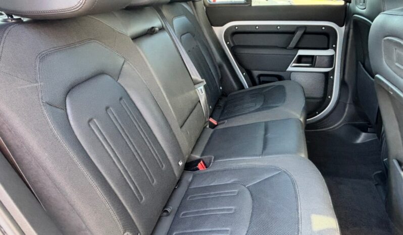 
								LAND ROVER DEFENDER complet									