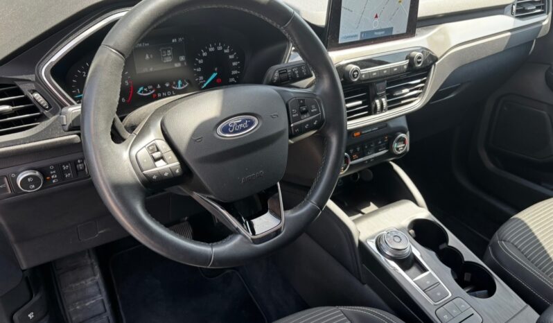 
								FORD KUGA complet									