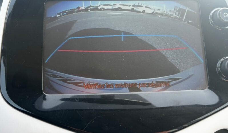 
								PEUGEOT 108 complet									