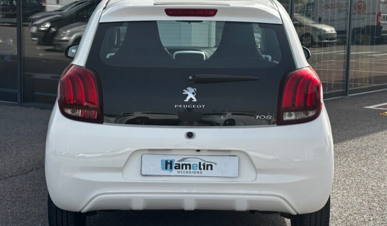 
								PEUGEOT 108 complet									