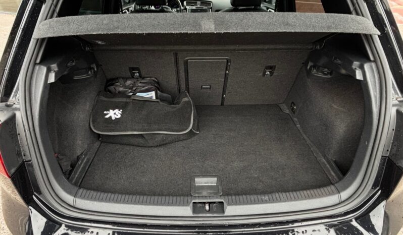 
								VOLKSWAGEN GOLF complet									