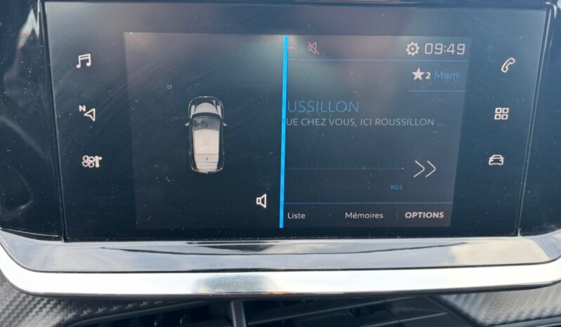 
								PEUGEOT 208 complet									