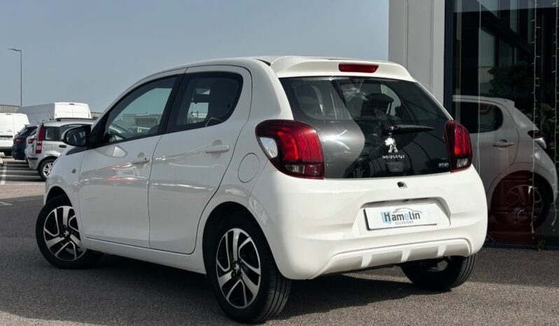 
								PEUGEOT 108 complet									