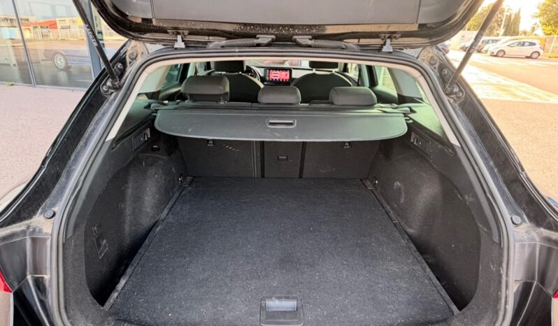 
								SEAT LEON SPORTSTOURER complet									
