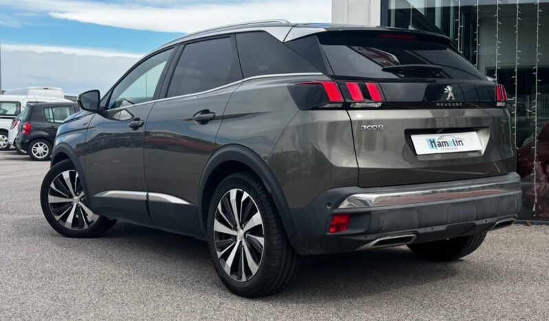 
								PEUGEOT 3008 complet									