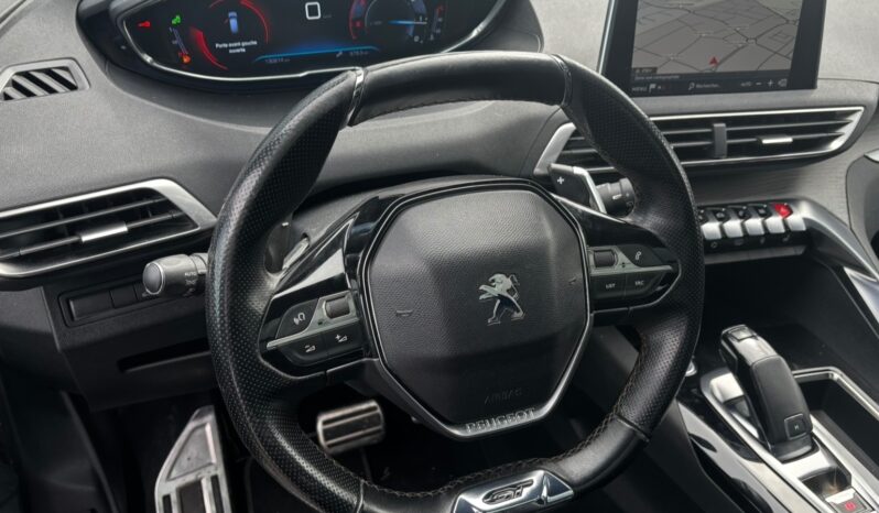 
								PEUGEOT 3008 complet									