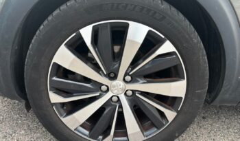 
									PEUGEOT 3008 complet								