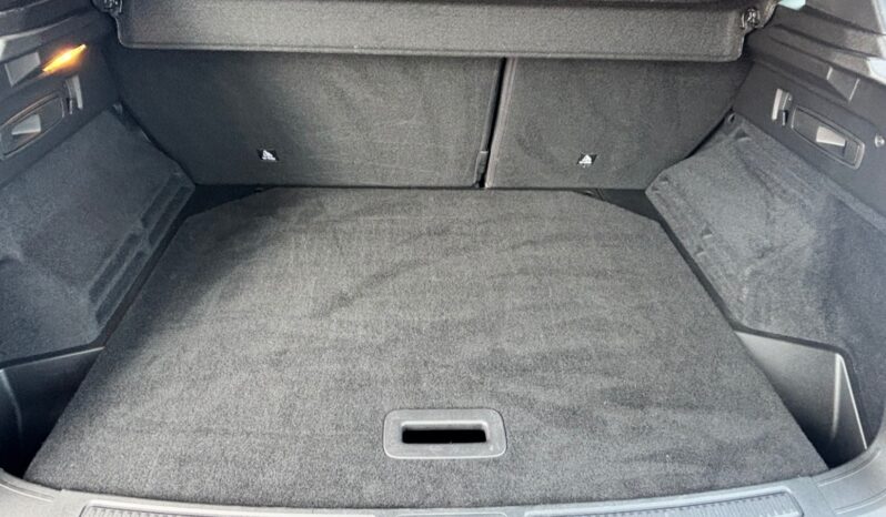 
								RENAULT AUSTRAL complet									