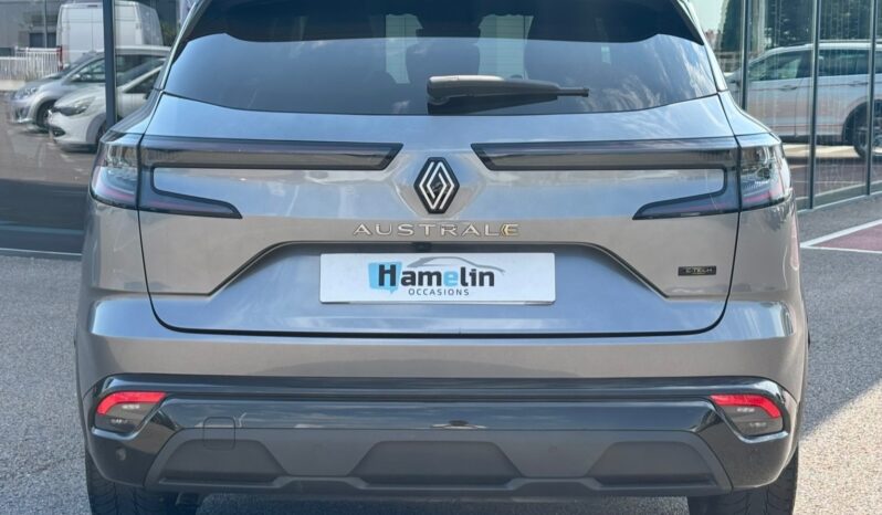 
								RENAULT AUSTRAL complet									