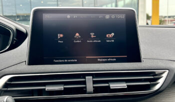 
									PEUGEOT 3008 complet								
