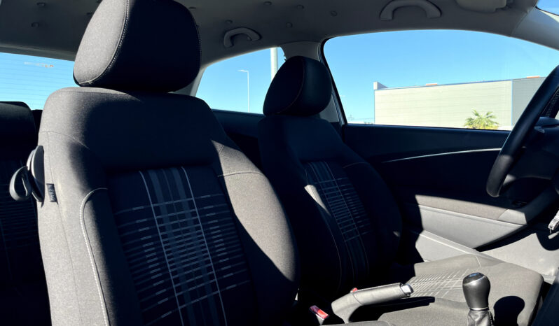 
								VOLKSWAGEN POLO complet									