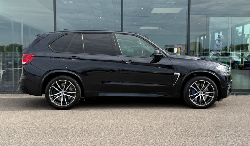 
								BMW X5 M F85 complet									