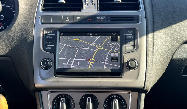
								VOLKSWAGEN POLO complet									
