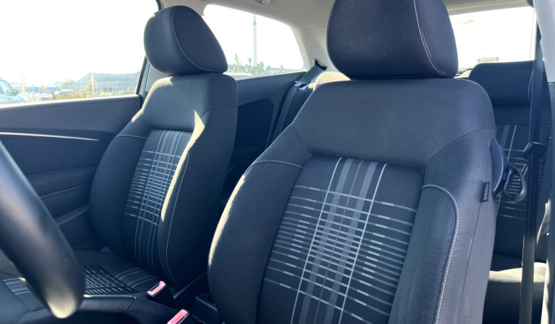 
								VOLKSWAGEN POLO complet									