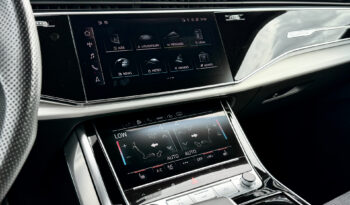 
									AUDI Q8 complet								