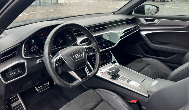
								AUDI RS6 AVANT complet									