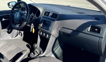 
									VOLKSWAGEN POLO complet								