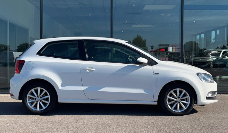 
								VOLKSWAGEN POLO complet									