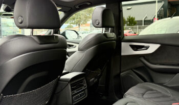 
									AUDI Q8 complet								