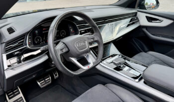 
									AUDI Q8 complet								