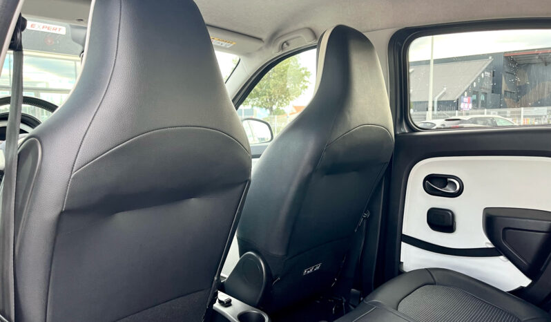 
								RENAULT TWINGO III complet									