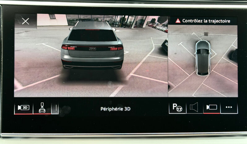 
								AUDI Q8 complet									
