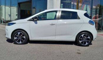 
									RENAULT ZOE complet								